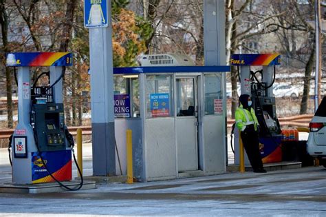 Gas prices increase in NJ, around nation amid higher demand